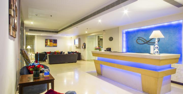 Sarovar Portico Naraina, Hotel New Delhi Exterior photo